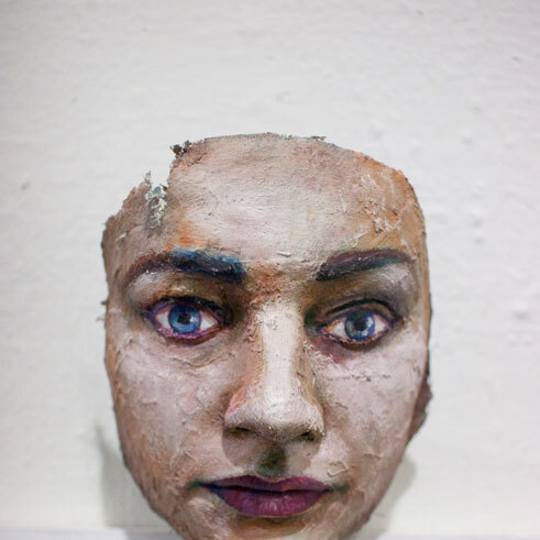 Tool / close-up 3 - 2009 - gips, stokken, olieverf, spijkers - 145x85x15 cm 